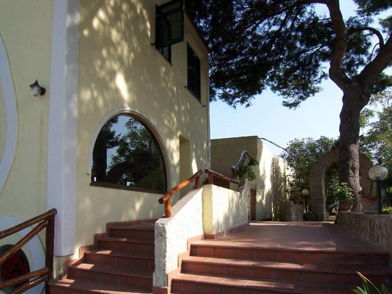Albergo Villa Hibiscus Forio di Ischia Dış mekan fotoğraf
